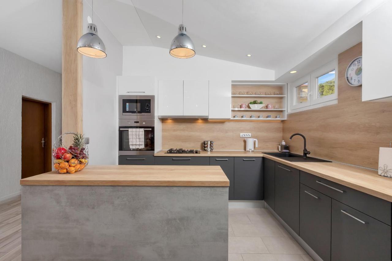 Apartments Rose Baška Voda Εξωτερικό φωτογραφία
